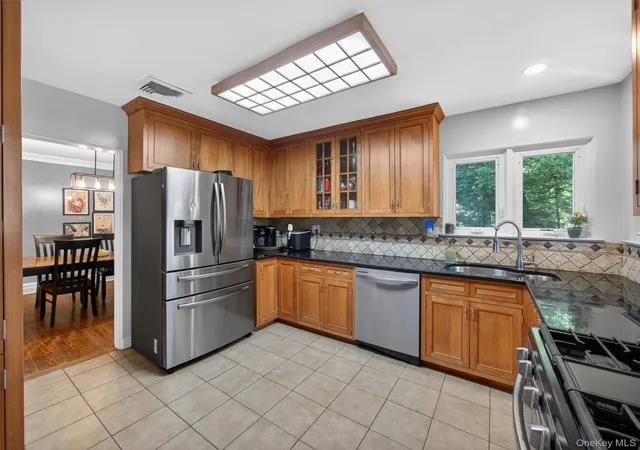 5th image of 22 Gail Dr, New City, NY 10956 | MLS# 1009995