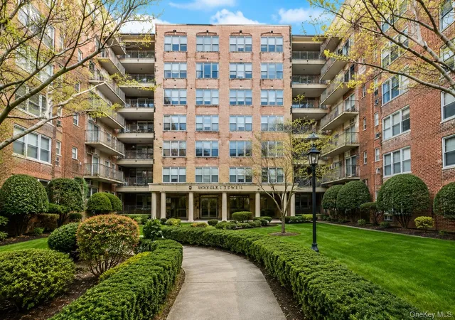 3rd image of 9411 59 Ave #D-17, Elmhurst, NY 11373 | MLS# 1010009