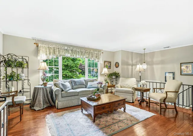 Homes for sale in Bedford, NY | 22 Locksley Ln, Bedford, NY 10507 | MLS# 1010013