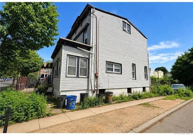 2nd image of 93 Linwood St, Brooklyn, NY 11208 | MLS# 1010044
