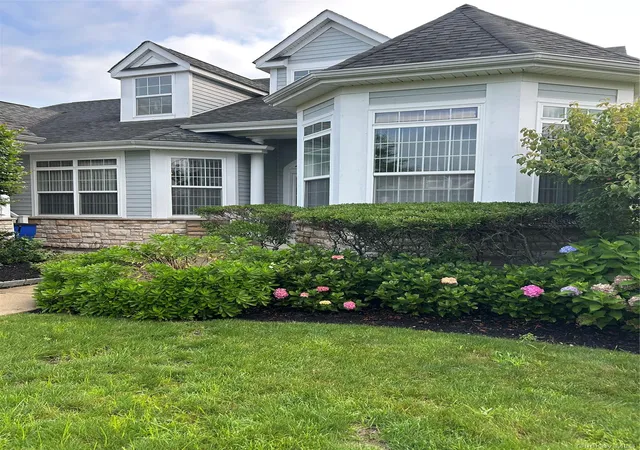 Photo 3 of Single family home for sale at 56 Foxglove Row, Riverhead, NY 11901 | MLS# 1010096 | Listing updated on 2026-08-06