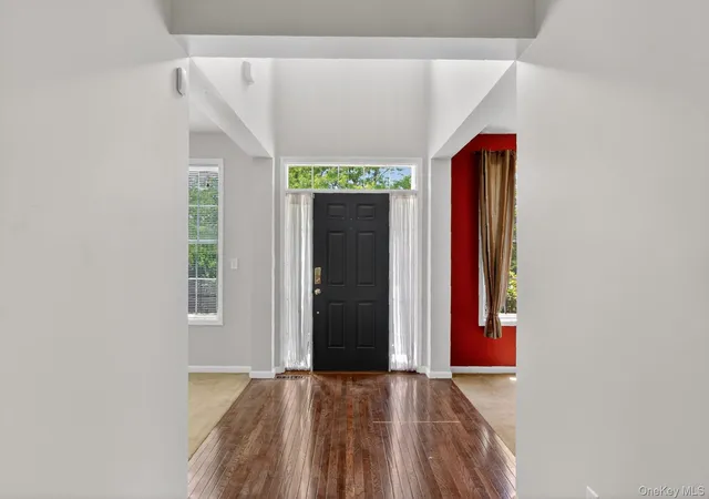 Photo 4 of Single family home for sale at 4 Augusta Ct, Monroe, NY 10950 | MLS# 1010099 | Listing updated on 2026-08-06