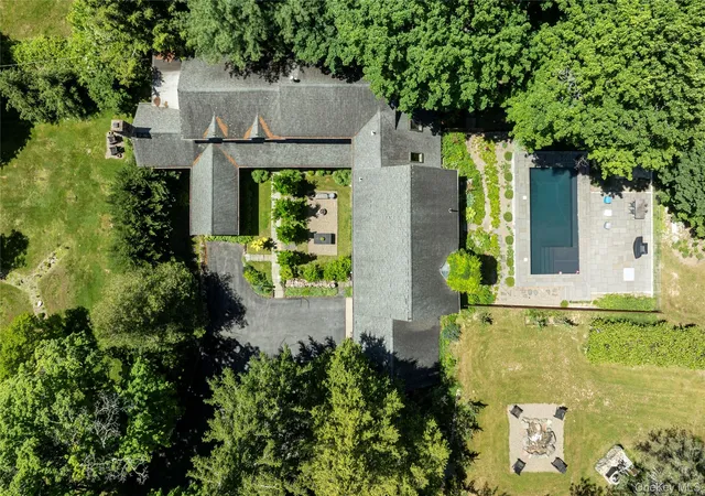 1st image of 147 Smith Clove Rd, Woodbury, NY 10917 | MLS# 1010106