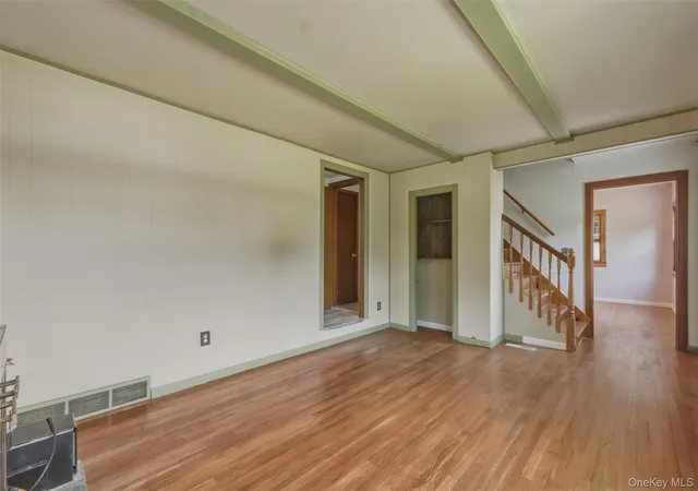 4th image of 2 Enderkill Dr, Staatsburg, NY 12580 | MLS# 1010116