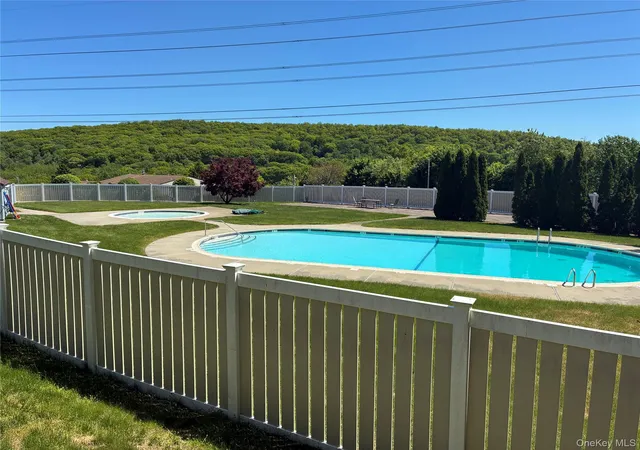 Homes for sale in Haverstraw, NY | 278 Country Club Ln #278, Haverstraw, NY 10970 | MLS# 1010118
