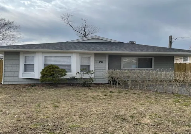 Photo 1 of Sale Pending at 42 Vernon Ave, Brookhaven, NY 11950 | MLS# 1010119 | Listing updated on 2026-08-05