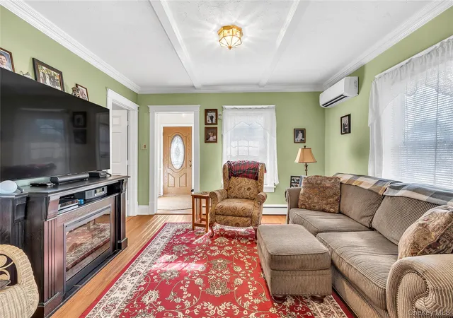 5th image of 245 N N 7Th St, Lindenhurst, NY 11757 | MLS# 1010137