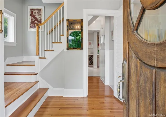 Photo 3 of Single family home for sale at 15 Lyons Pl, Mamaroneck, NY 10538 | MLS# 1010140 | Listing updated on 2026-10-07