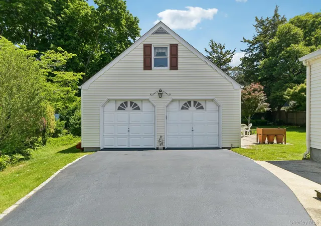 2nd image of 33 Cornell St, East Northport, NY 11731 | MLS# 1010143