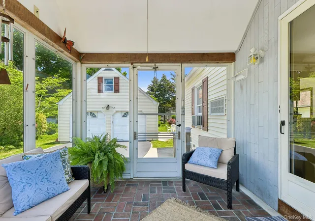 4th image of 33 Cornell St, East Northport, NY 11731 | MLS# 1010143