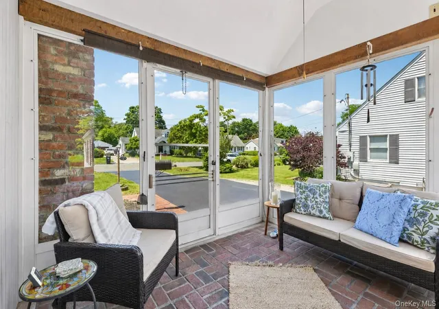 5th image of 33 Cornell St, East Northport, NY 11731 | MLS# 1010143