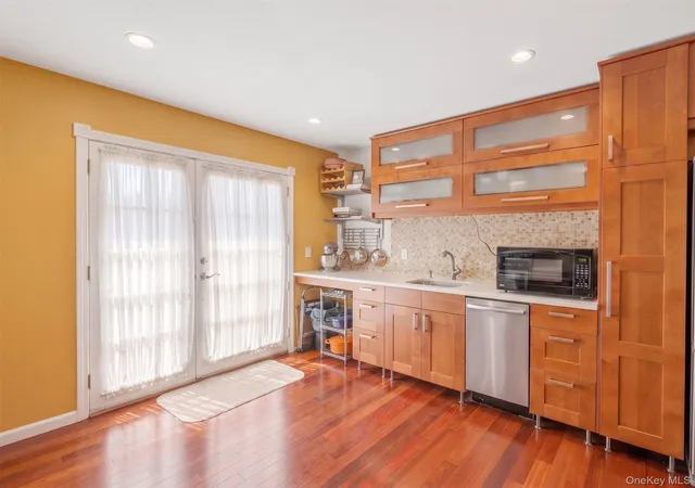 3rd image of 215 S 16Th St, Lindenhurst, NY 11757 | MLS# 1010146