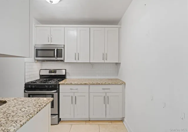3rd image of 139-15 83rd Ave, New York City, NY 11238