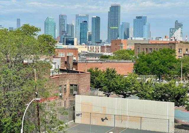 2nd image of 48-21 40Th St, Sunnyside, NY 11104