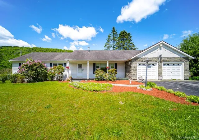 Photo 2 of Sale Pending at 253 Rockland Rd, Rockland, NY 12776 | MLS# 1010176 | Listing updated on 2026-08-18
