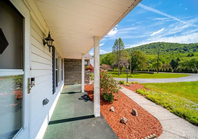 Photo 3 of Sale Pending at 253 Rockland Rd, Rockland, NY 12776 | MLS# 1010176 | Listing updated on 2026-08-18