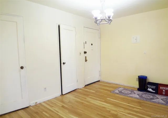 Photo 2 of Sale Pending at 1 Fisher Dr #520, Mount Vernon, NY 10552 | MLS# 1010188 | Listing updated on 2026-08-07