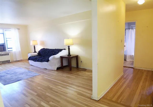 Photo 5 of Sale Pending at 1 Fisher Dr #520, Mount Vernon, NY 10552 | MLS# 1010188 | Listing updated on 2026-08-07