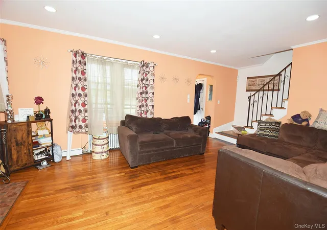 5th image of 1020 Garden Pl, Hempstead, NY 11510 | MLS# 1010200