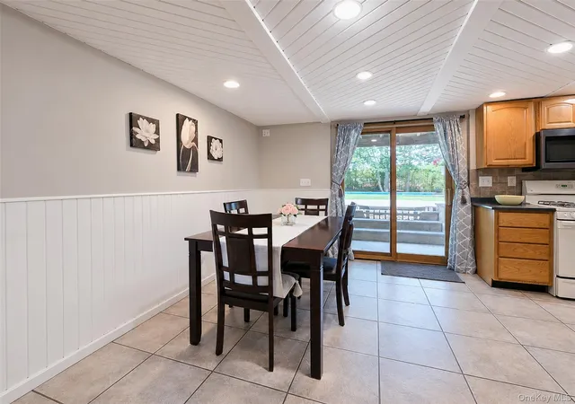 4th image of 15 Cabin Ln, East Setauket, NY 11733 | MLS# 1010204