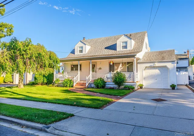 2nd image of 162 N Elm St, Massapequa, NY 11758 | MLS# 1010208