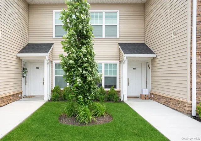 3rd image of 4102 Fox Hill Dr, Calverton, NY 11933 | MLS# 1010214