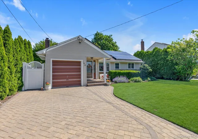 16th image of 146 Saint Marks Pl, Oyster Bay, NY 11758 | MLS# 1010250