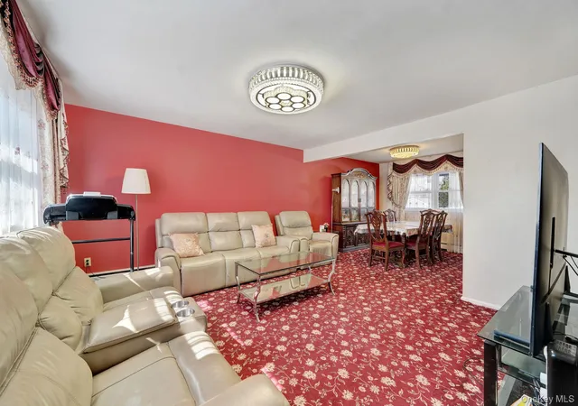 5th image of 54 Cypress Ave, Oyster Bay, NY 11714 | MLS# 1010309
