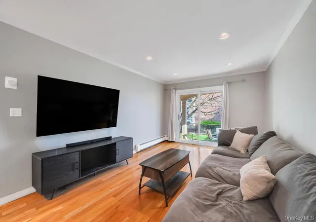 3rd image of Baybridge Townhouse Condo, New York, NY 11360