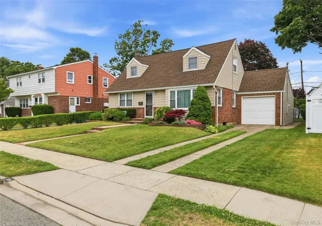 3rd image of 324 Coleridge Street, Hempstead, NY 11756 | MLS# 1010339