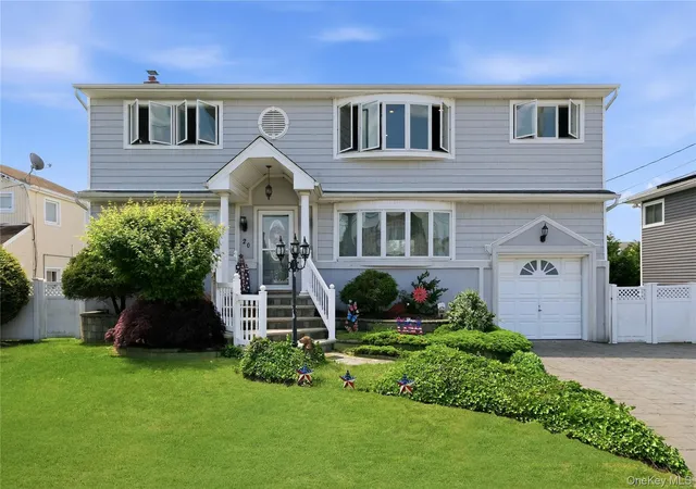 1st image of 20 Elm St, Oyster Bay, NY 11758 | MLS# 1010348
