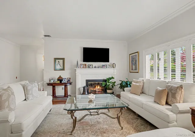 Photo 4 of Sale Pending at 17 Gedney Way, White Plains, NY 10605 | MLS# 1010372 | Listing updated on 2026-07-23