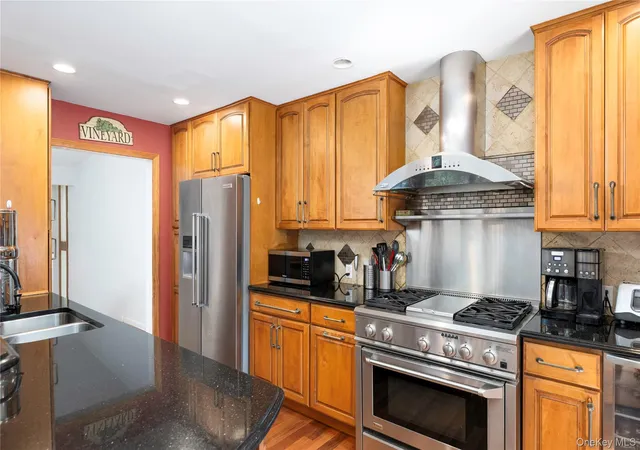 Photo 3 of Sale Pending at 326 Lovell St, Carmel, NY 10541 | MLS# 1010380 | Listing updated on 2026-08-07