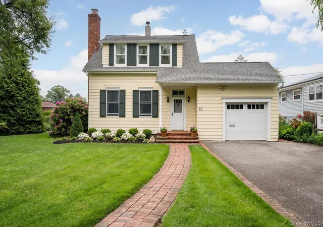 Homes for sale in North Hempstead, NY | 63 Cedar Rd, North Hempstead, NY 11590 | MLS# 1010392