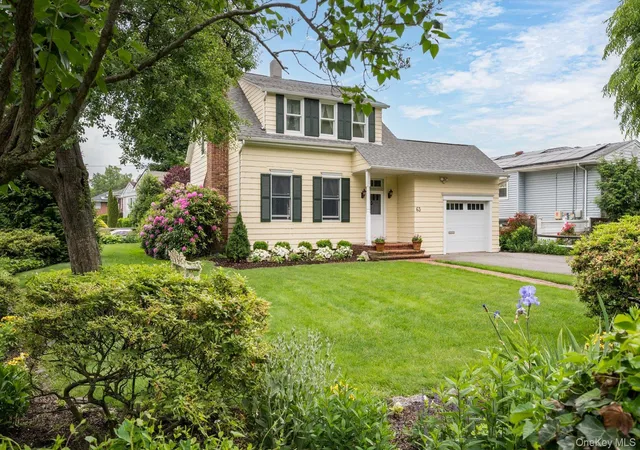 Homes for sale in North Hempstead, NY | 63 Cedar Rd, North Hempstead, NY 11590 | MLS# 1010392
