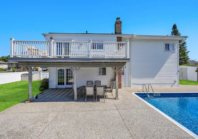 40th image of 25 Laurel Pl, Oyster Bay, NY 11714 | MLS# 1010397