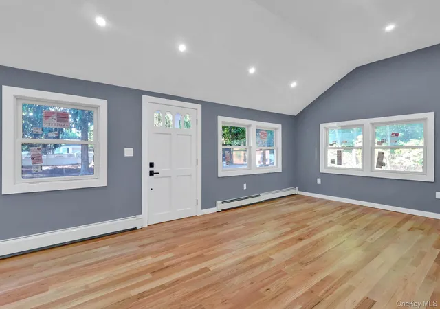 4th image of 85 Hawthorne St, Selden, NY 11784 | MLS# 1010442