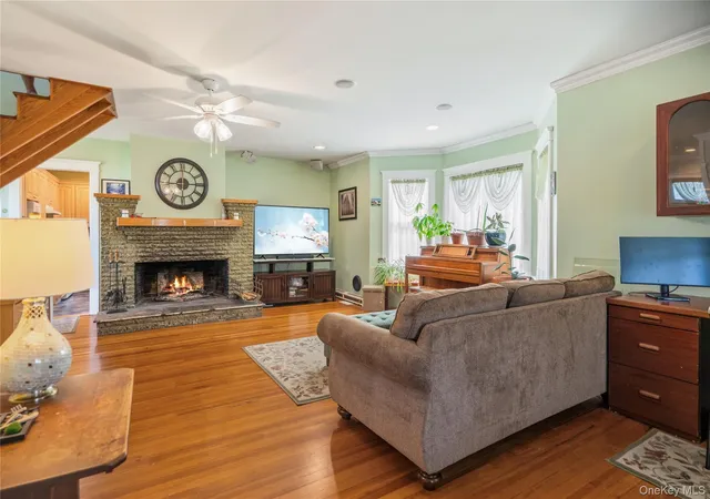 Photo 3 of Sale Pending at 115 Cedar Ave, Brookhaven, NY 11772 | MLS# 1010446 | Listing updated on 2026-08-09