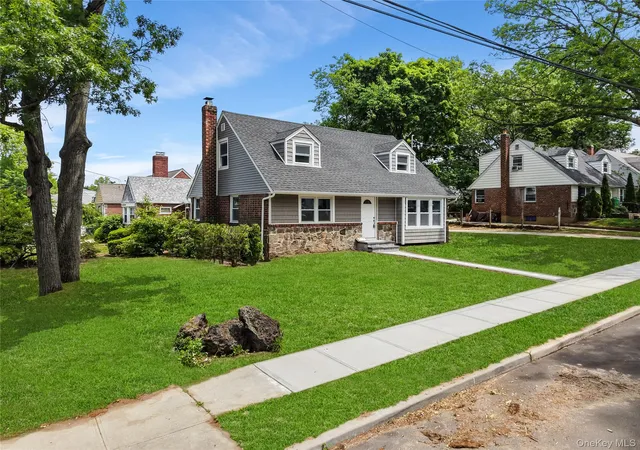 Homes for sale in Hempstead, NY | 474 Roy St, Hempstead, NY 11552 | MLS# 1010450
