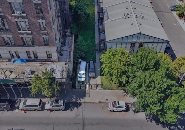 2nd image of 936 Union Ave, Bronx, NY 10459