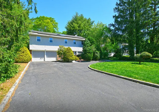 2nd image of 8 Foothill Ln, East Northport, NY 11731 | MLS# 1010456