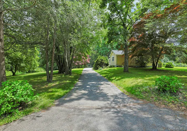 3rd image of 3 Meadow Park Rd, Somers, NY 10505 | MLS# 1010457