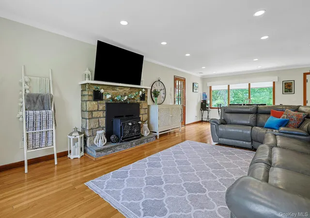 4th image of 3 Meadow Park Rd, Somers, NY 10505 | MLS# 1010457