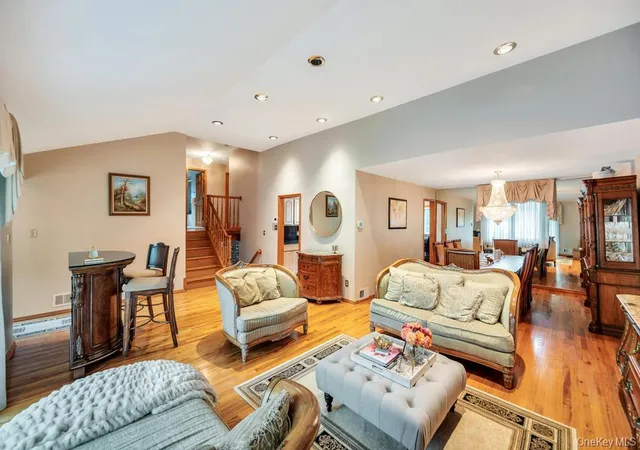 Photo 4 of Single family home for sale at 372 Hungry Harbor Rd, Hempstead, NY 11581 | MLS# 1010459 | Listing updated on 2026-10-09