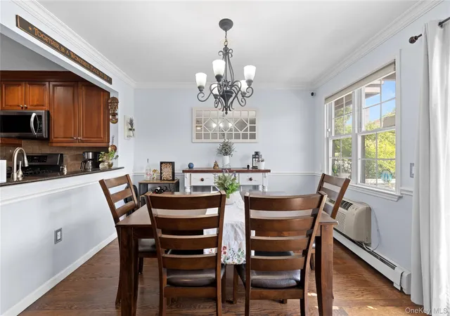 5th image of 9452 Magnolia Ct, New York, NY 11417
