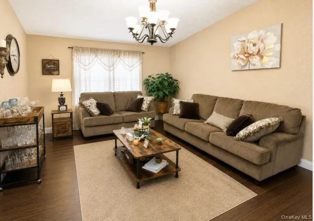3rd image of 2 Comet Rd, Selden, NY 11784 | MLS# 1010480