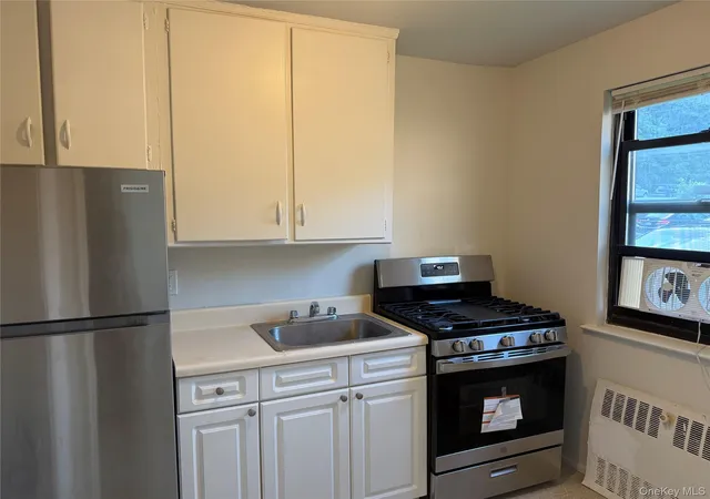 Photo 2 of Sale Pending at 21 Lawrence Dr #A, Greenburgh, NY 10603 | MLS# 1010485 | Listing updated on 2026-08-28