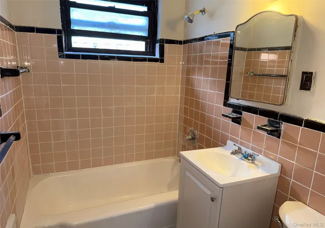 Photo 5 of Sale Pending at 21 Lawrence Dr #A, Greenburgh, NY 10603 | MLS# 1010485 | Listing updated on 2026-08-28