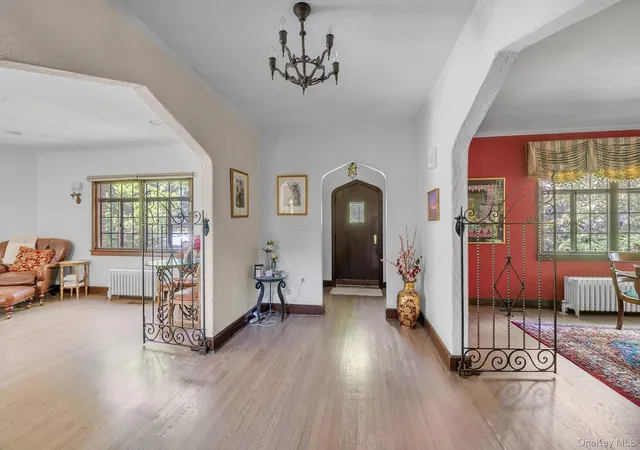 Photo 2 of Sale Pending at 68 Beverly Rd, Great Neck, NY 11021 | MLS# 1010516 | Listing updated on 2026-06-26