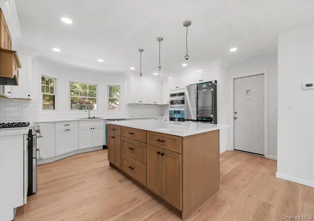 Photo 4 of Single family home for sale at 119 Sprucewood Dr, Hempstead, NY 11756 | MLS# 1010535 | Listing updated on 2026-08-23